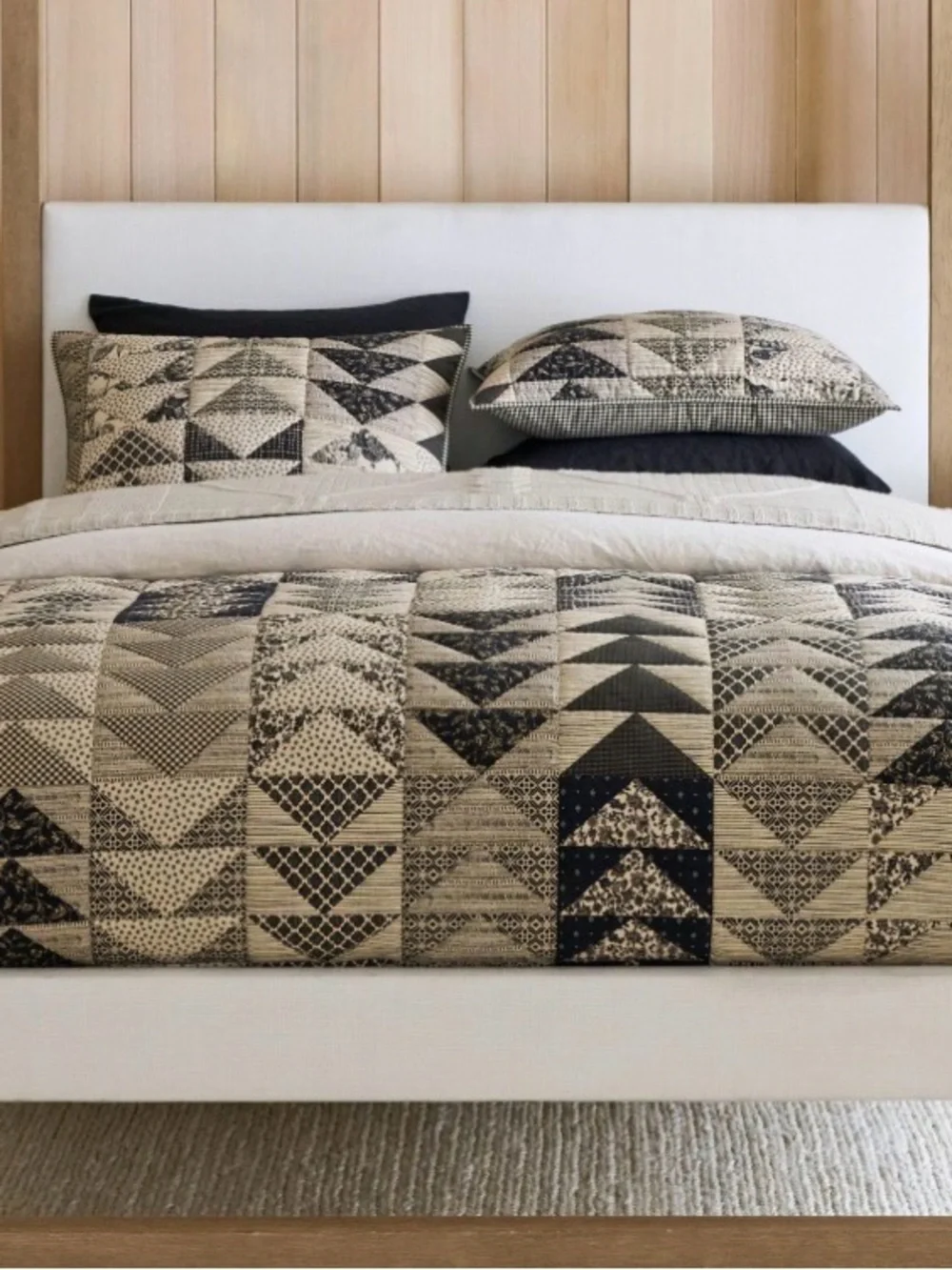 Pottery Barn Sawyer Quilted Patchwork Reversible Black & Cream/Gingham Sham NEW
